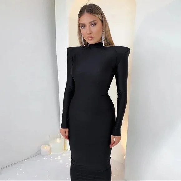 chinese dress ladies Balmain // Velvet Padded Shoulder Dress – VSP Consignment main image 0